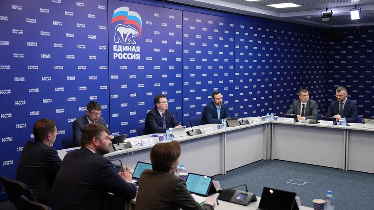 Госдума рассмотрит законопроект о размещении инфраструктуры связи вдоль автодорог этой весной Госдума рассмотрит законопроект о размещении инфраструктуры связи вдоль автодорог этой весной